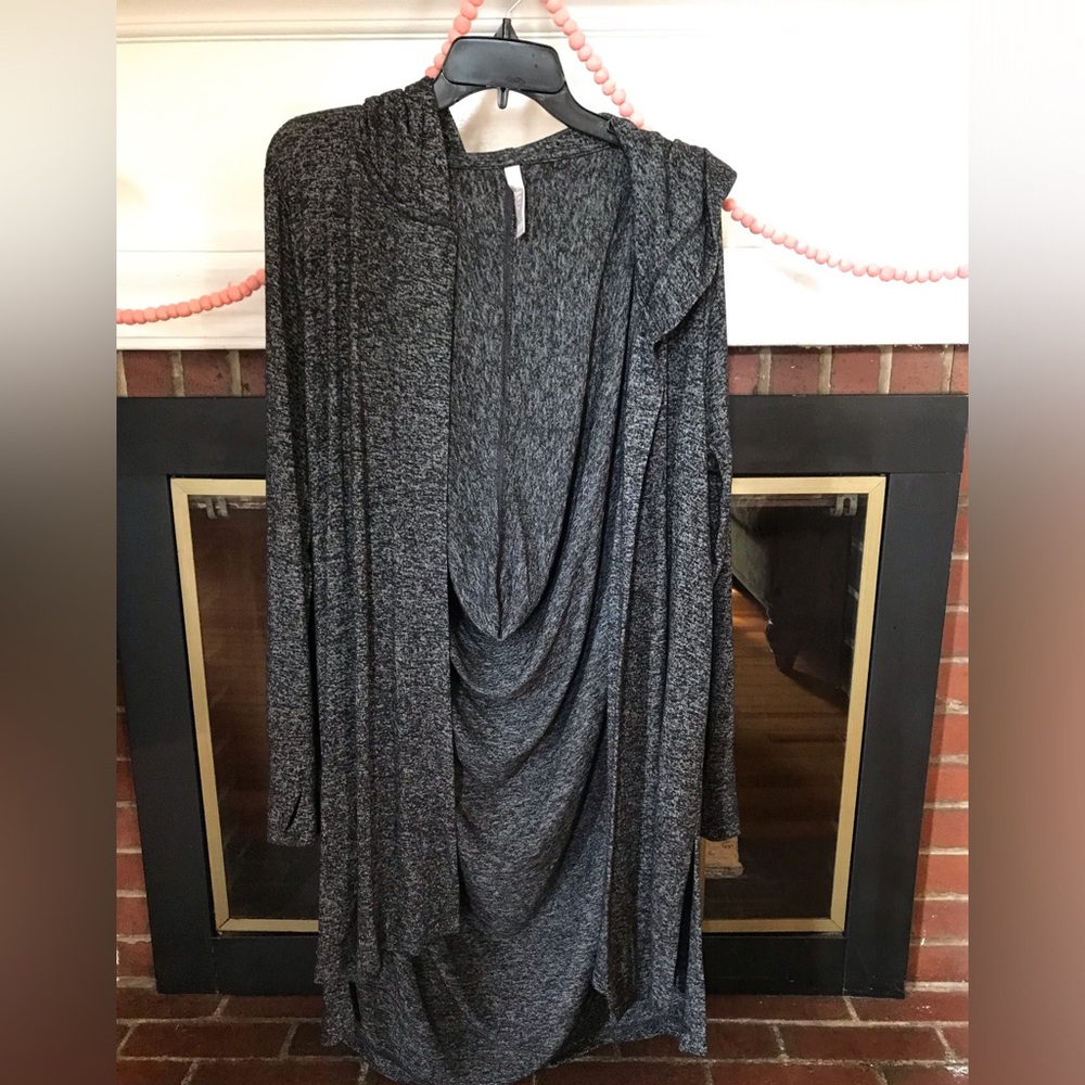 Athleta Cascading Black Marled Knit Sweater Size L